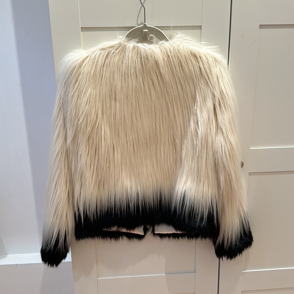 Unreal Fur faux fur dream coat.  Excellent condition. - Picture 4 of 6